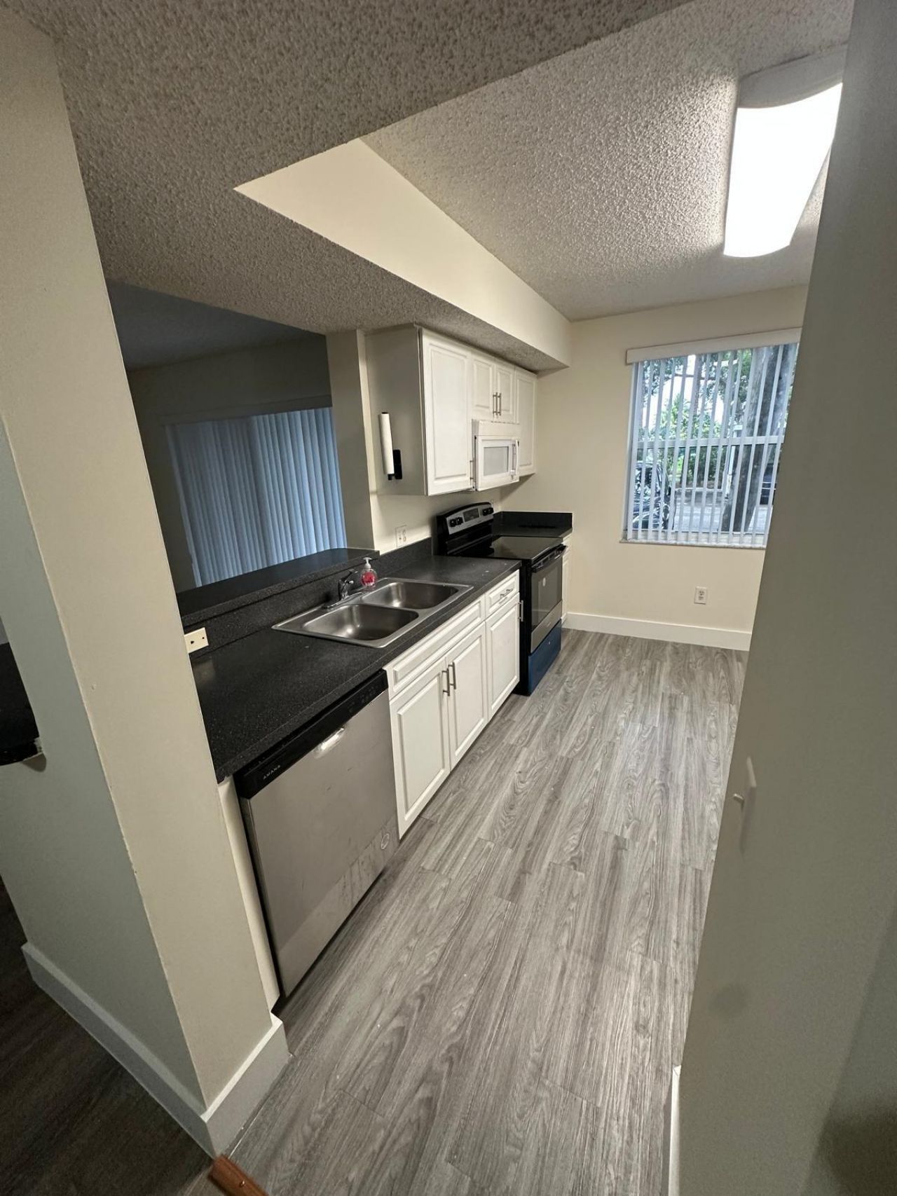 9630 NW 2nd Street, Unit 107, Pembroke Pines, FL 33024 Photo