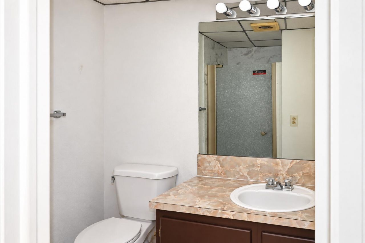 321 Burgundy G, Delray Beach, FL 33484 Photo