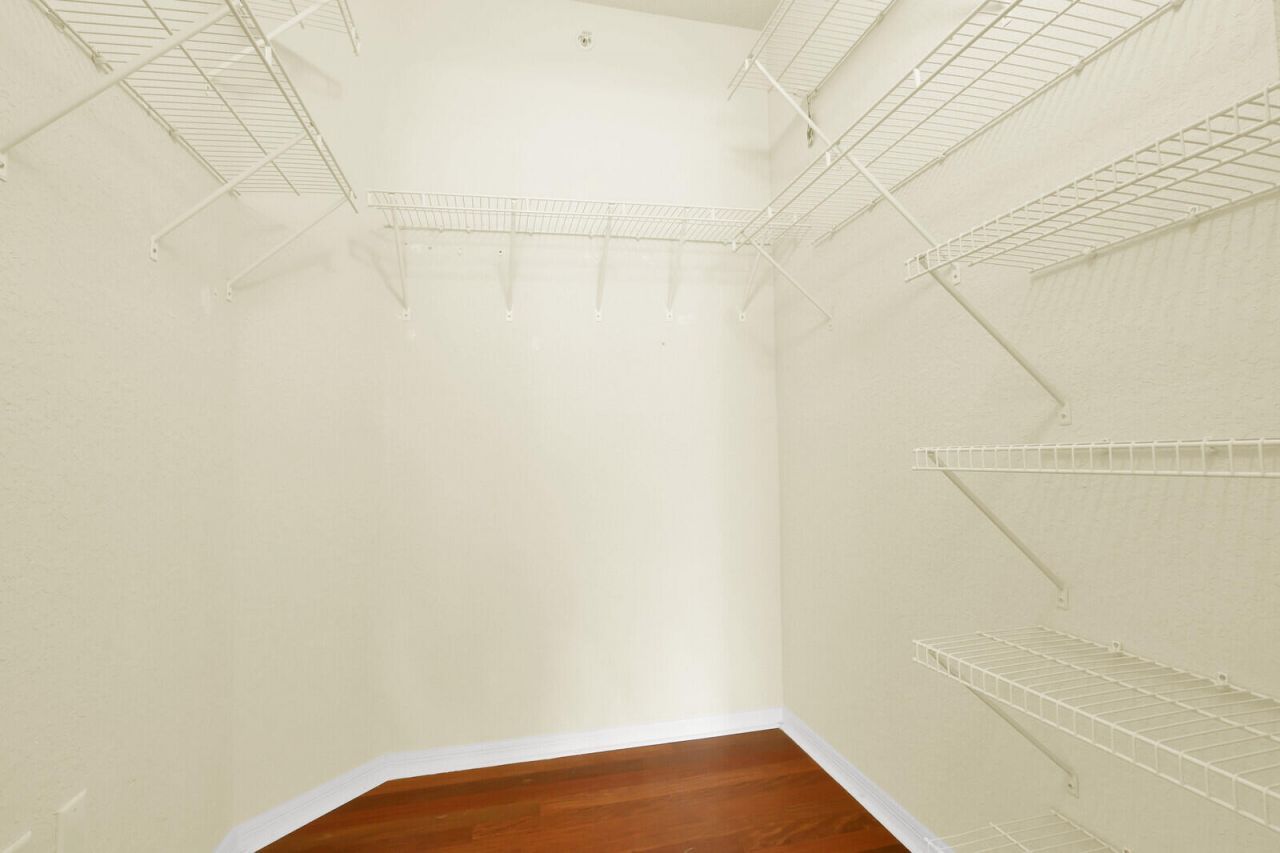 11037 Legacy Boulevard, Unit 204, Palm Beach Gardens, FL 33410 Photo