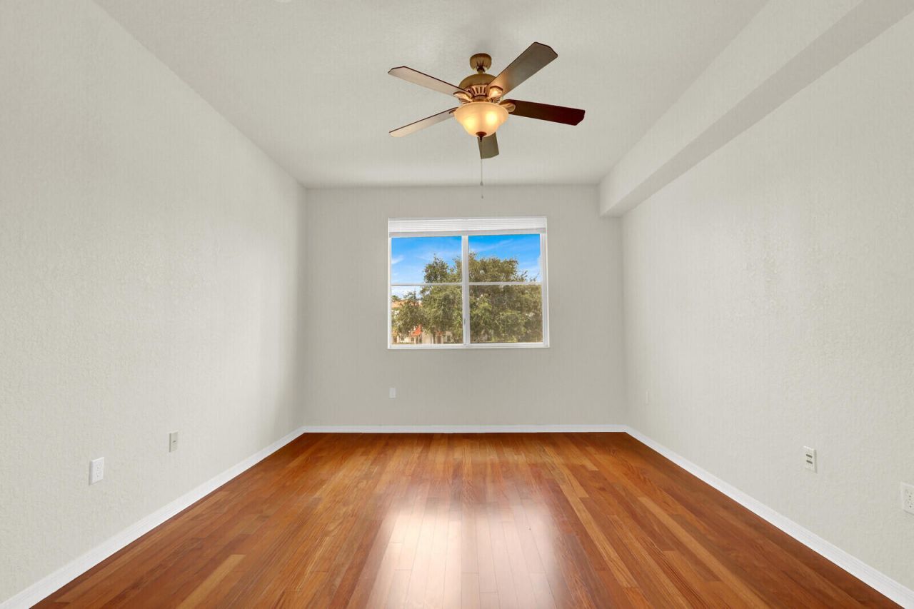 11037 Legacy Boulevard, Unit 204, Palm Beach Gardens, FL 33410 Photo