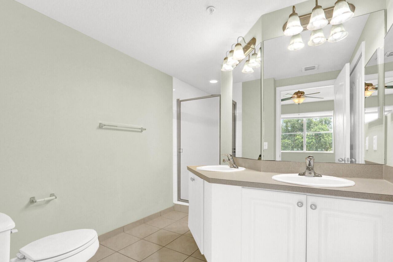 11037 Legacy Boulevard, Unit 204, Palm Beach Gardens, FL 33410 Photo