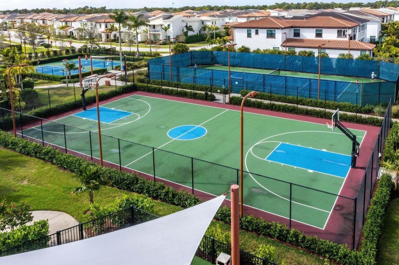 5251 Beckman Terrace, Palm Beach Gardens, FL 33418 Photo