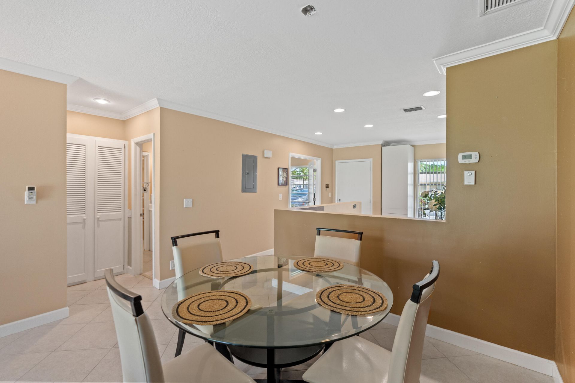 8666 Bella Vista Drive, Unit 111, Boca Raton, FL 33433 Photo