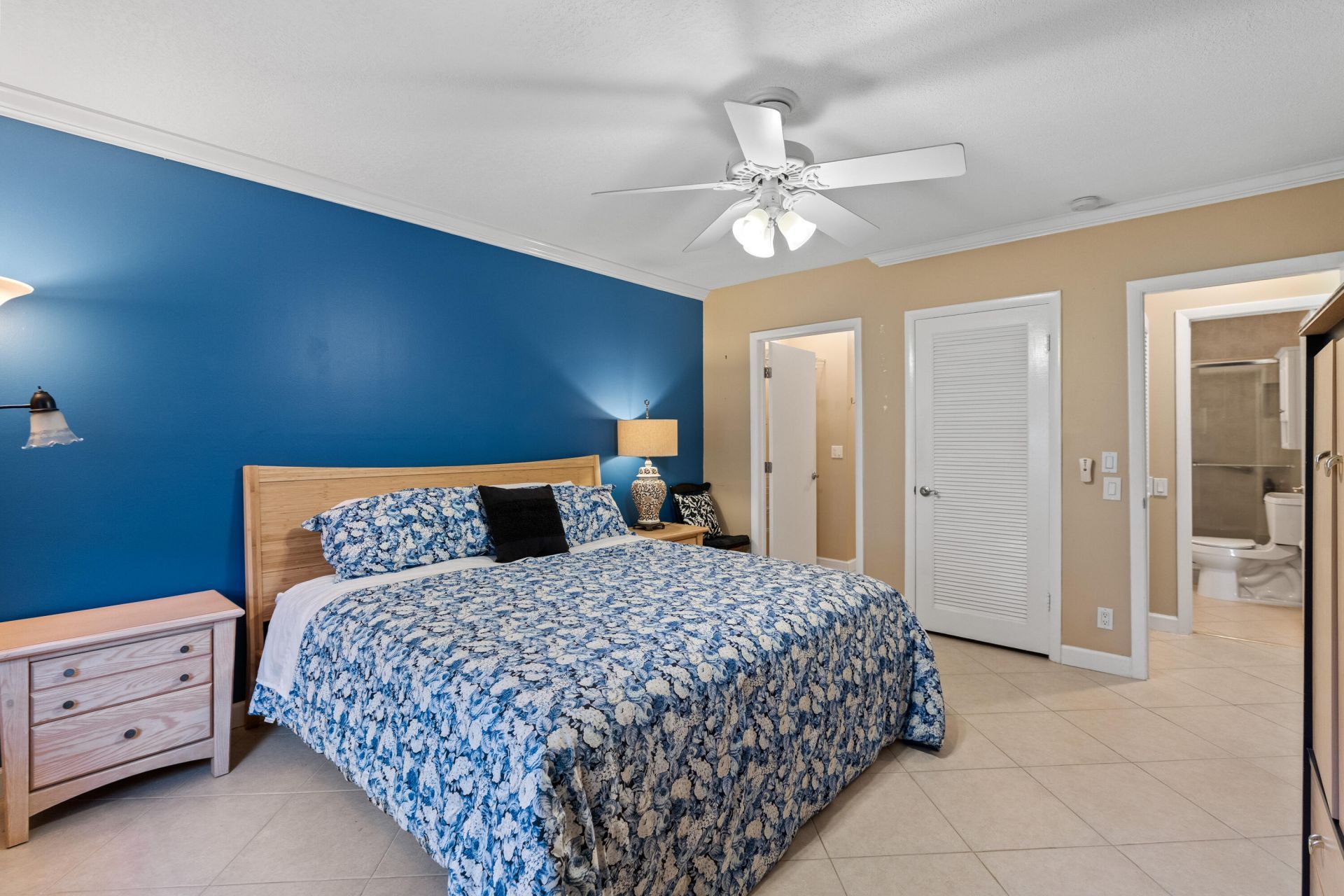 8666 Bella Vista Drive, Unit 111, Boca Raton, FL 33433 Photo