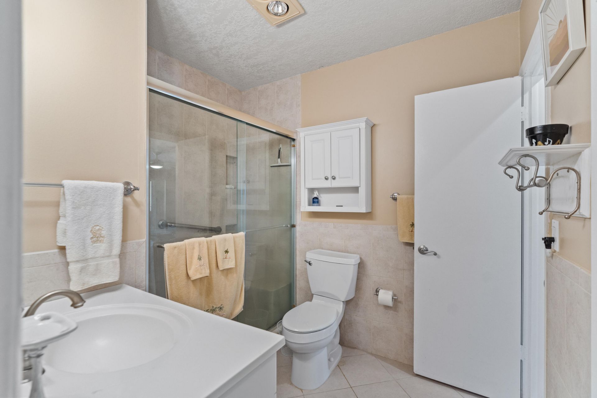 8666 Bella Vista Drive, Unit 111, Boca Raton, FL 33433 Photo