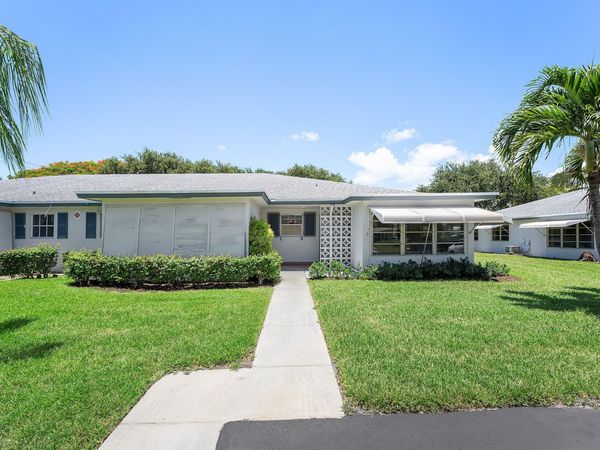 1210 S Drive Circle, Unit D, Delray Beach, FL 33445