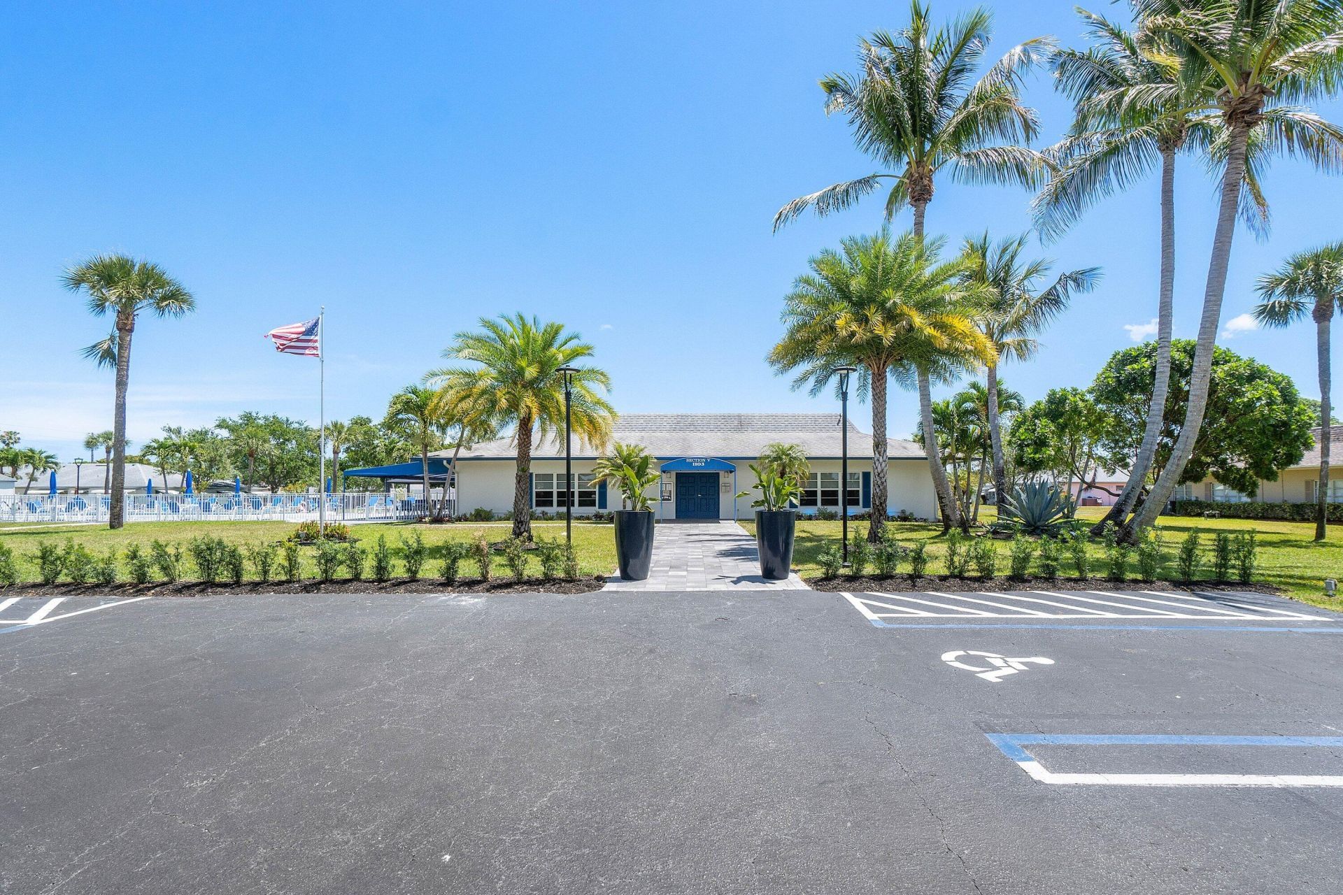 1210 S Drive Circle, Unit D, Delray Beach, FL 33445 Photo