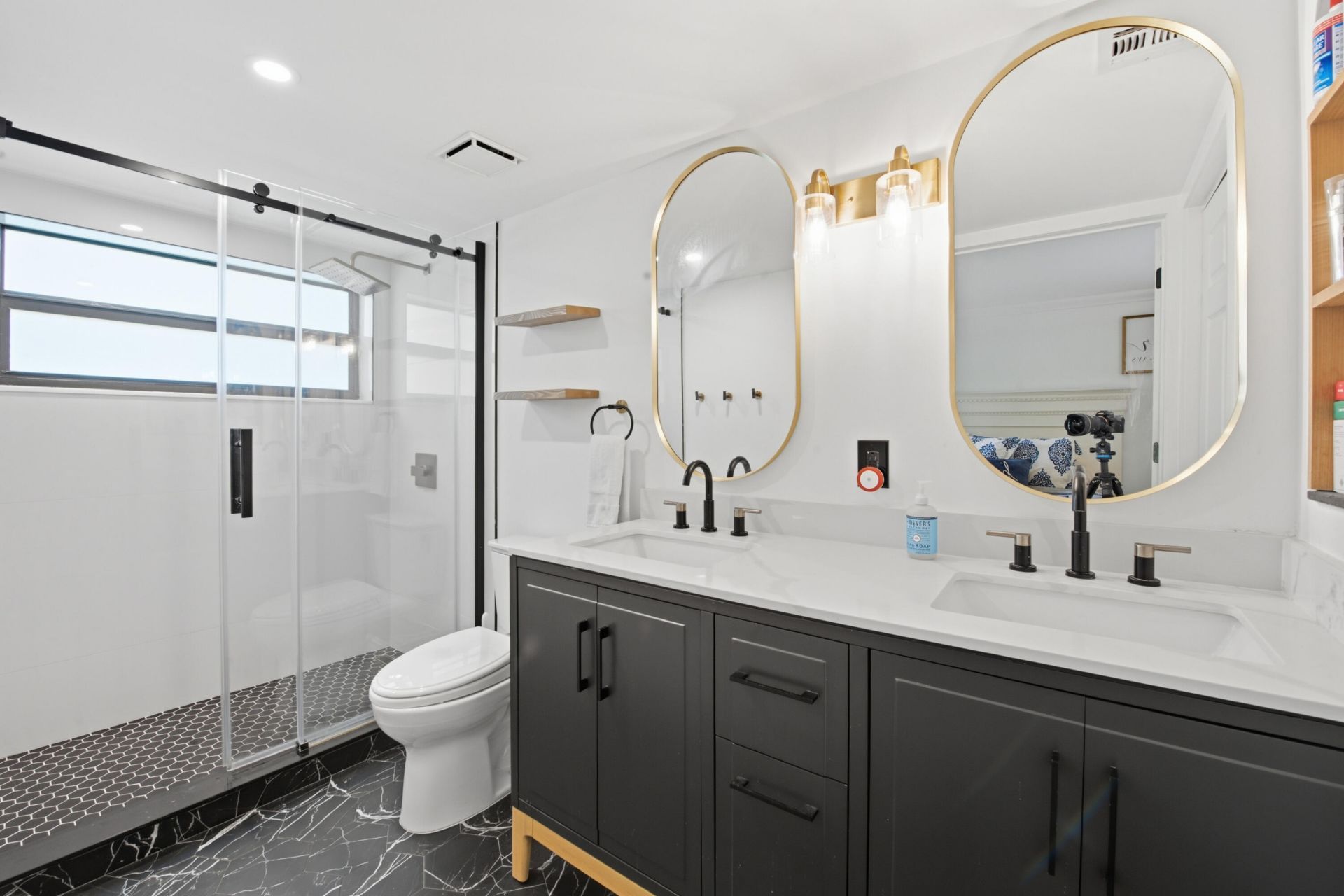 371 W Park Drive, Unit 1-17, Miami, FL 33172 Photo