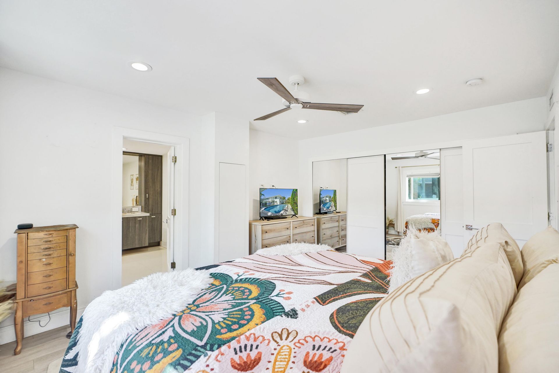 2050 NE 39th Street, Unit 101, Fort Lauderdale, FL 33308 Photo