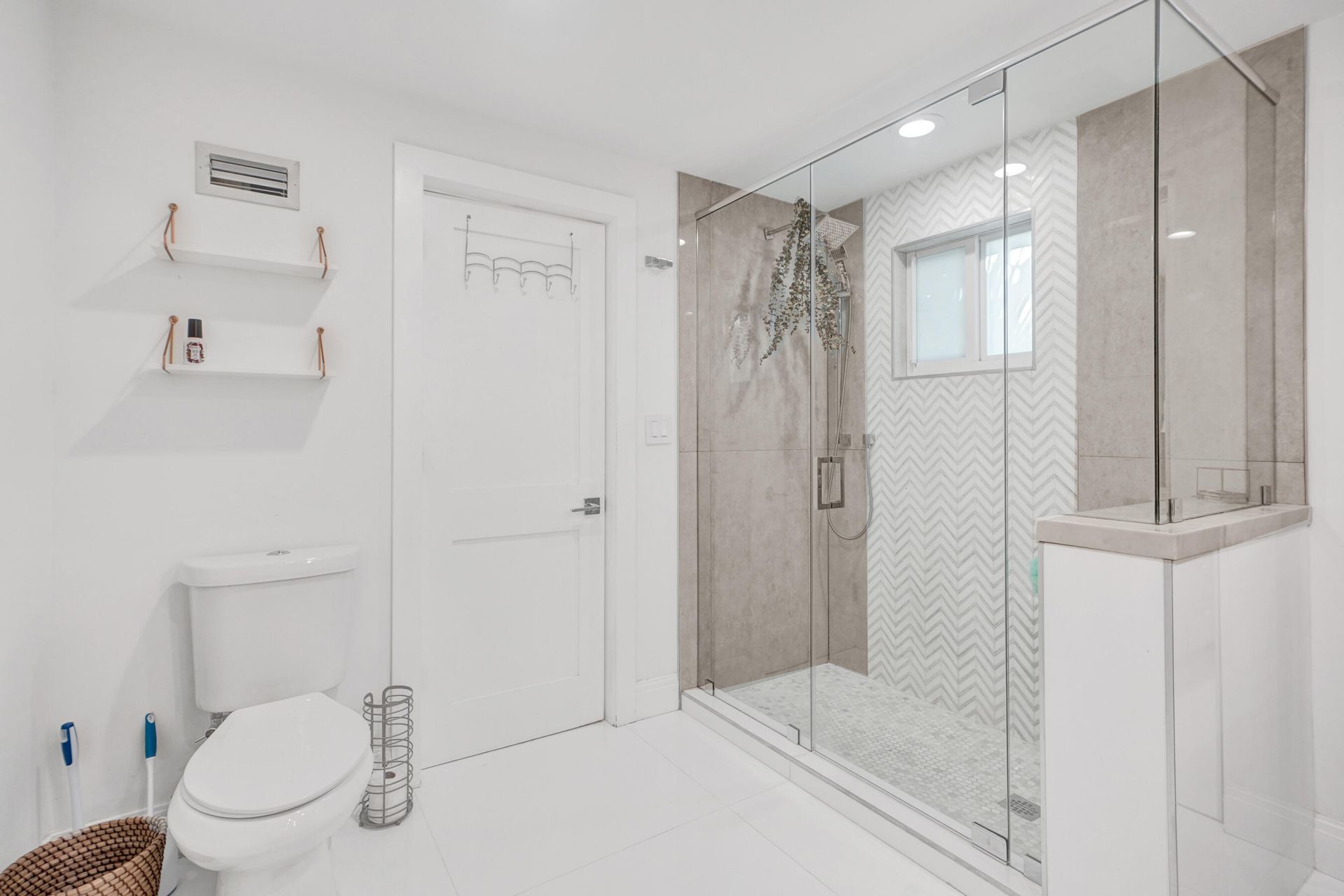 2050 NE 39th Street, Unit 101, Fort Lauderdale, FL 33308 Photo
