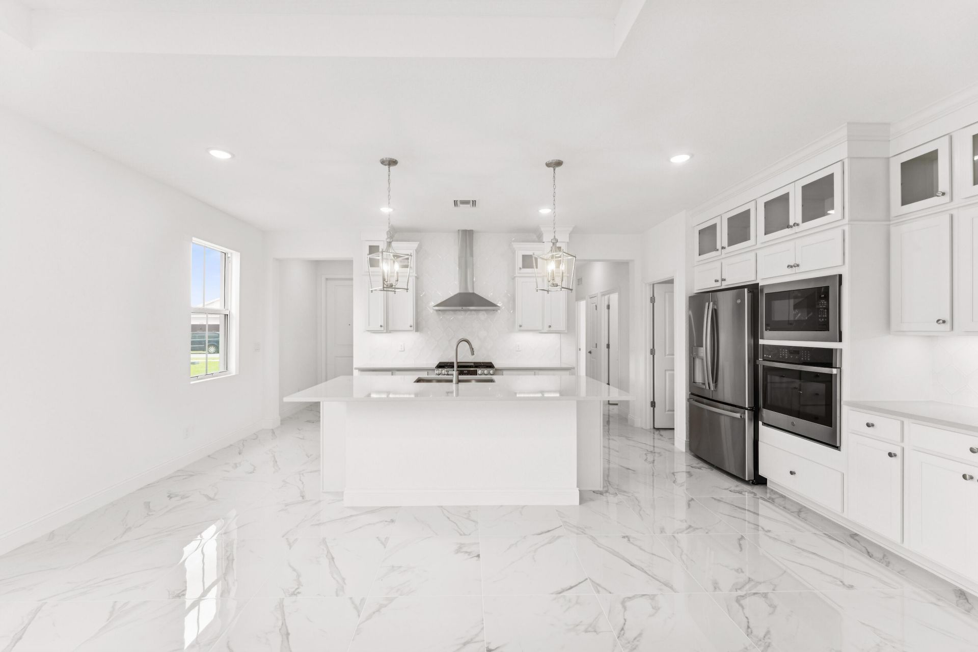 10059 NW Dreamweaver Road, Port Saint Lucie, FL 34987 Photo