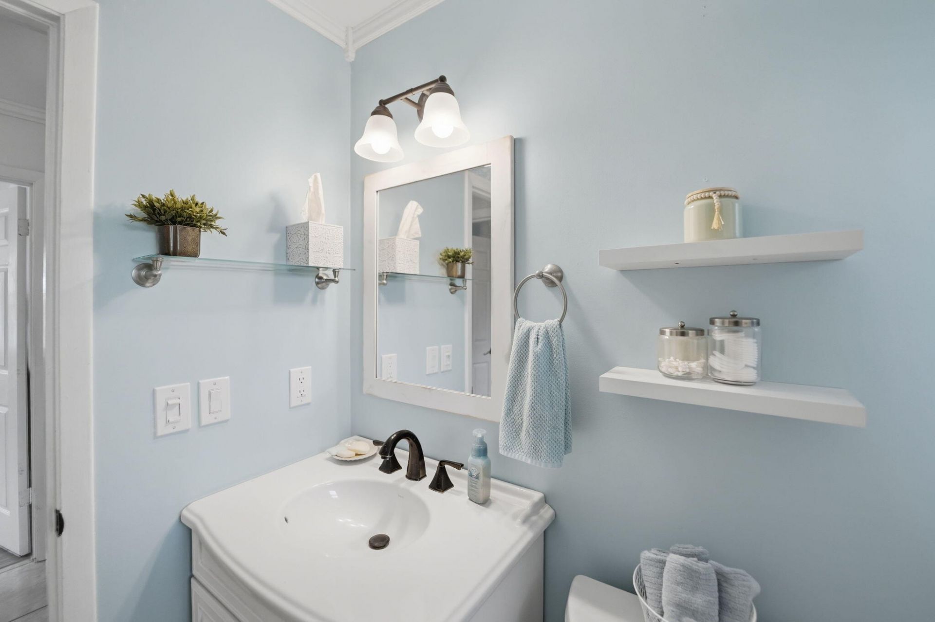 1252 SE Madison Avenue, Stuart, FL 34996 Photo