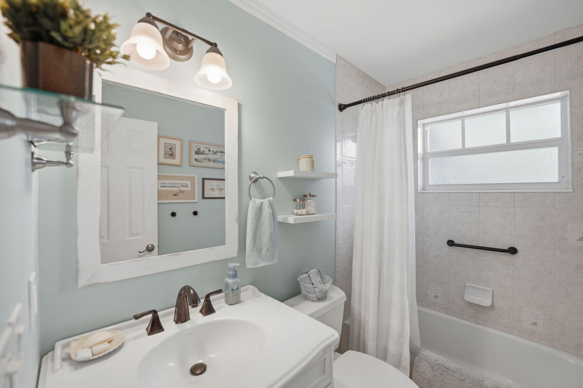 1252 SE Madison Avenue, Stuart, FL 34996 Photo