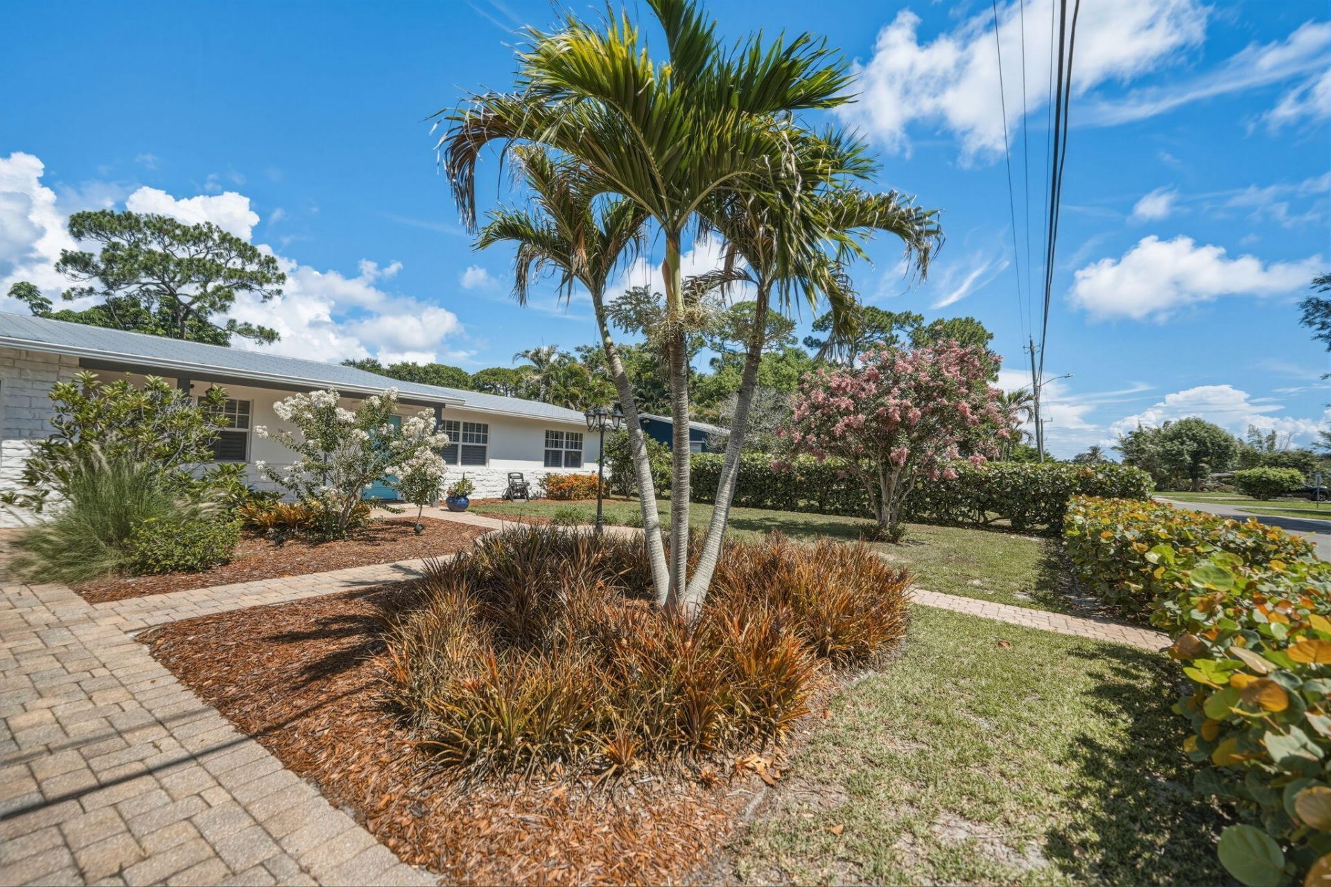 1252 SE Madison Avenue, Stuart, FL 34996 Photo
