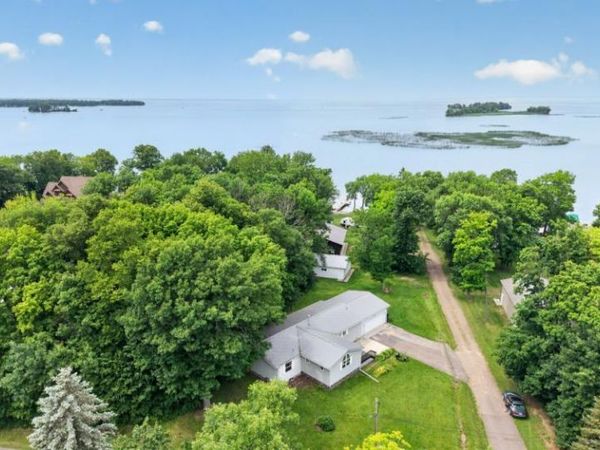 2215 Lake Shore Boulevard, Wahkon, MN 56386
