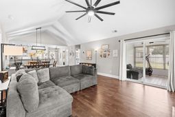 1141 Bethpage Dr. photo 4