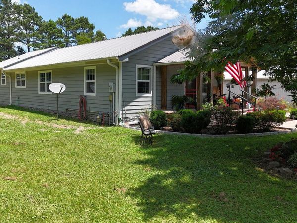 2911 Polk Road 54, Mena, AR 71953