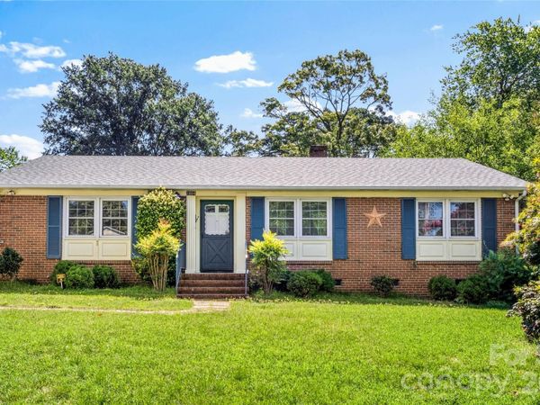 1604 Grantham Drive , High Point, NC 27265