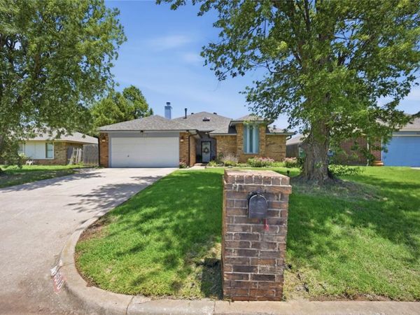 8508 Timberwood Lane, Oklahoma City, OK 73135