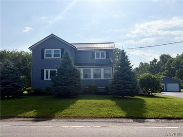 6911 Maple Road , Akron, NY 14001