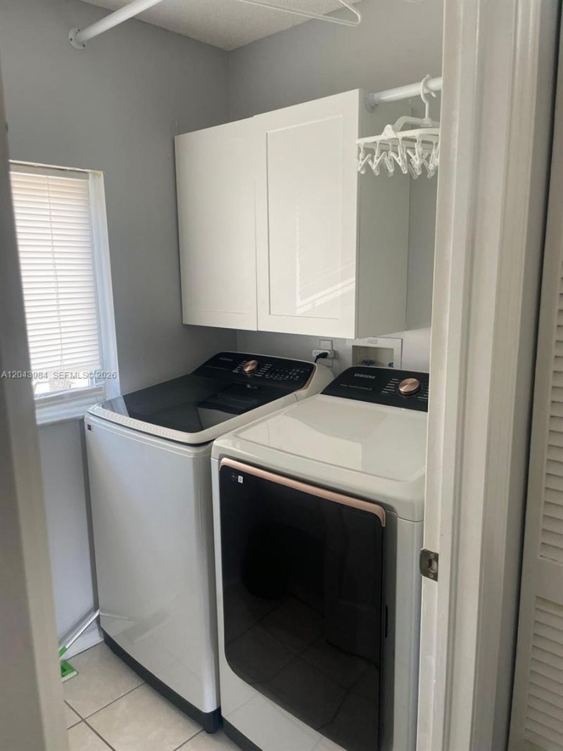 20863 NW 2nd St , Unit 1, Pembroke Pines, FL 33029 Photo