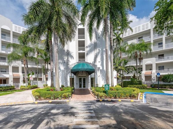 10750 NW 66th St , Unit 312, Doral, FL 33178