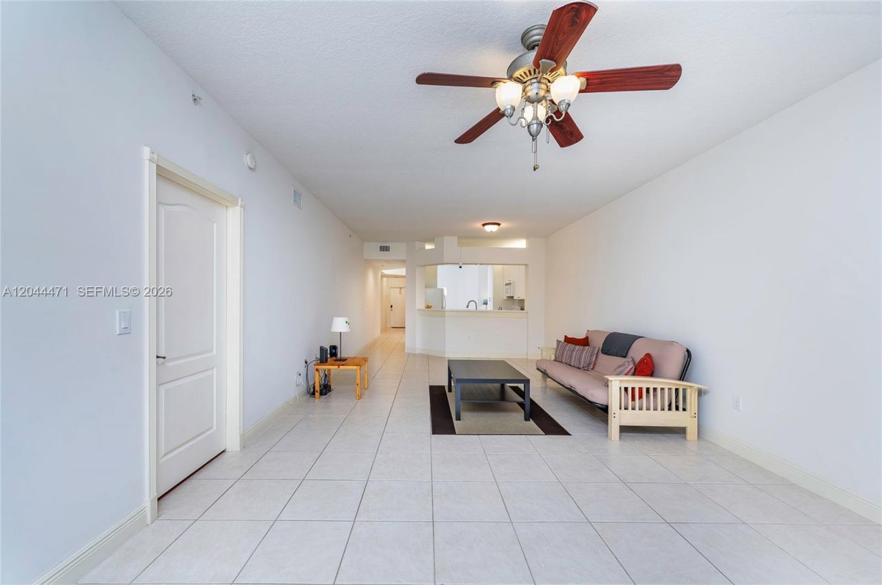 10750 NW 66th St , Unit 312, Doral, FL 33178 Photo