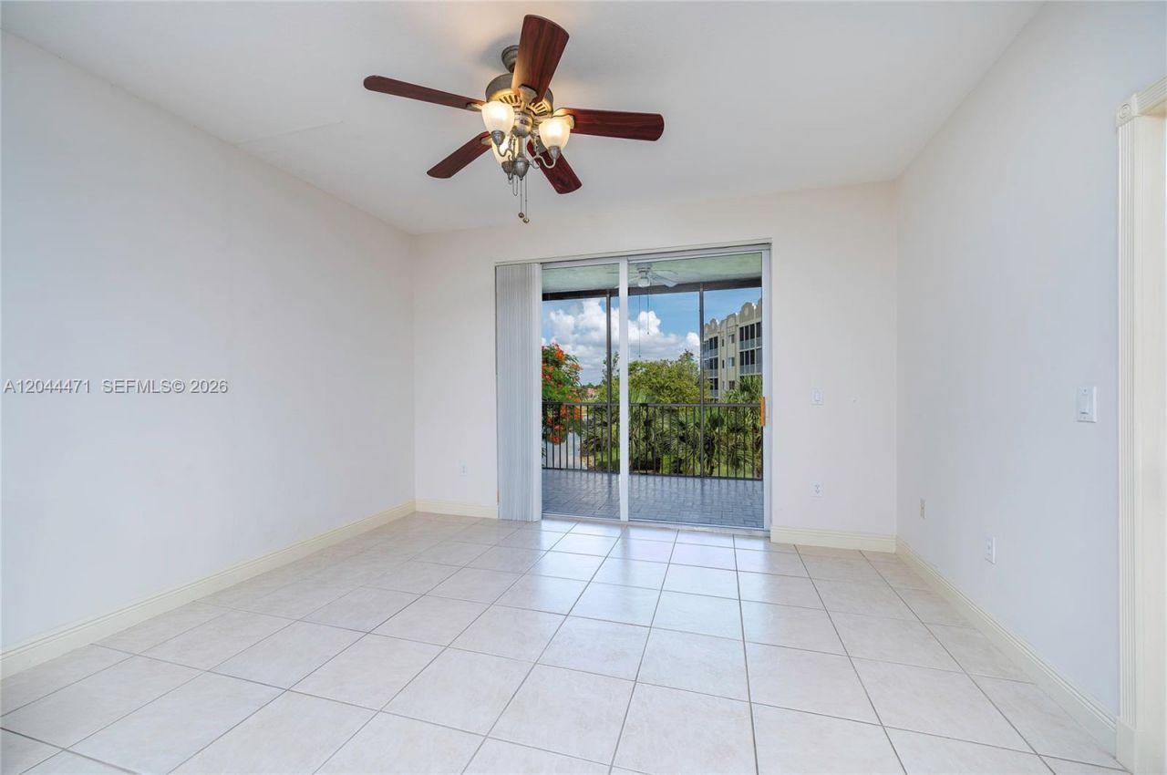 10750 NW 66th St , Unit 312, Doral, FL 33178 Photo