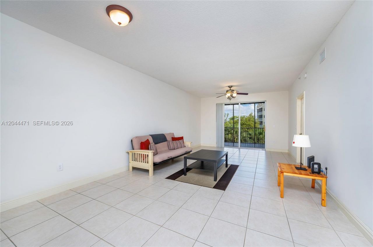 10750 NW 66th St , Unit 312, Doral, FL 33178 Photo