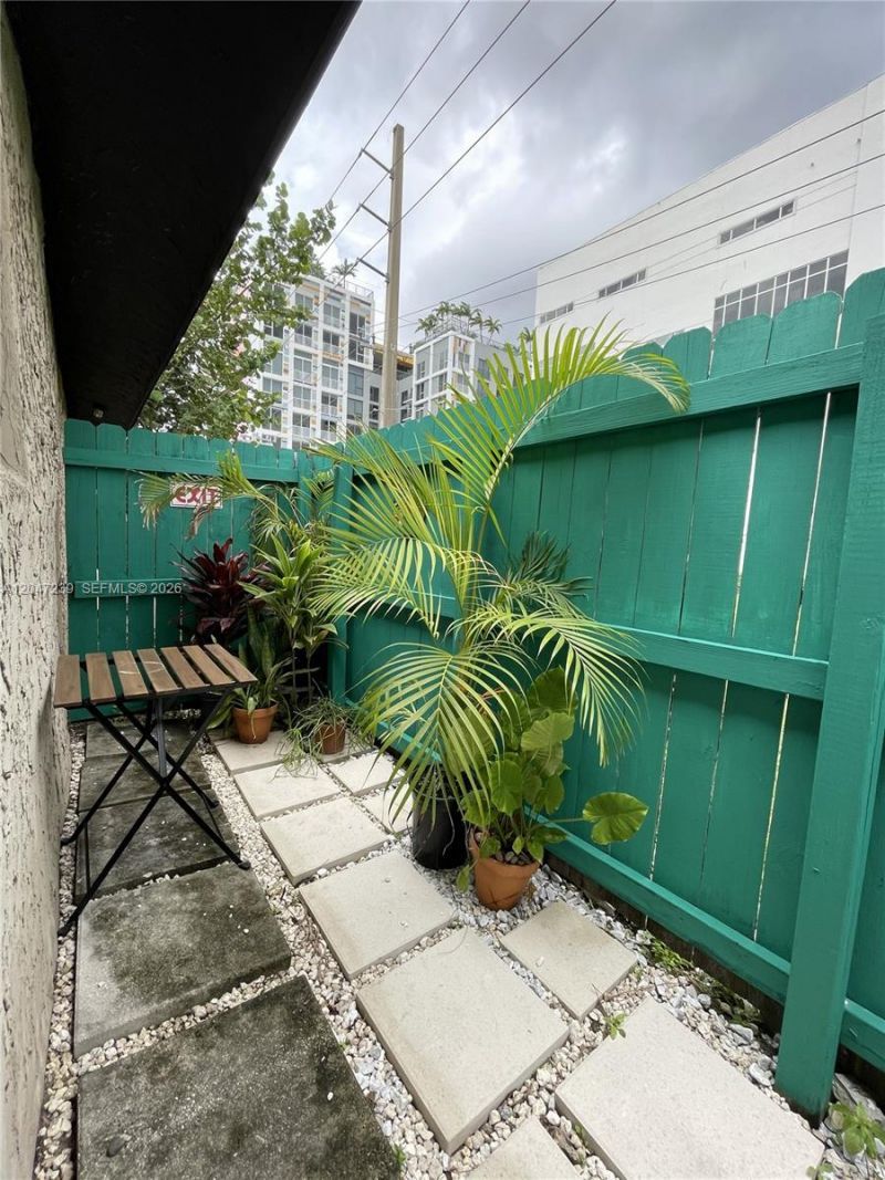 118 NW 24th St , Miami, FL 33127 Photo