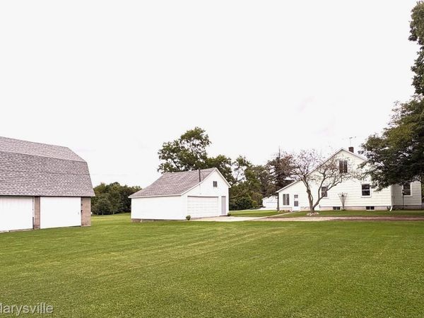 5694 Belle River Road, China Township, Mi 48054