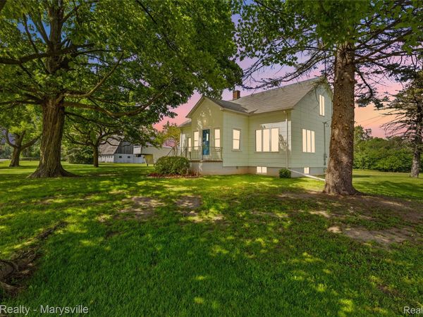5694 Belle River Road, China Township, Mi 48054