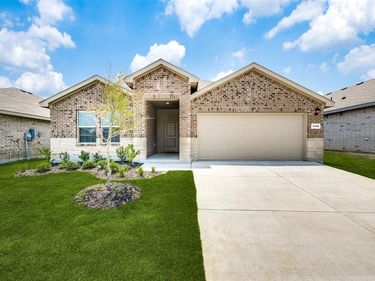 1408 Tierra Blanca Drive, Fort Worth, TX 76247