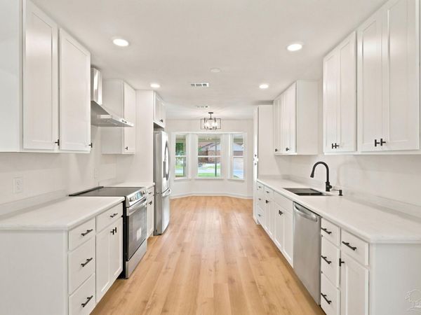 6466 Greenwell St, Pensacola, FL 32526