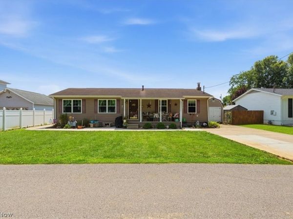104 41st Street, Vienna, WV 26105