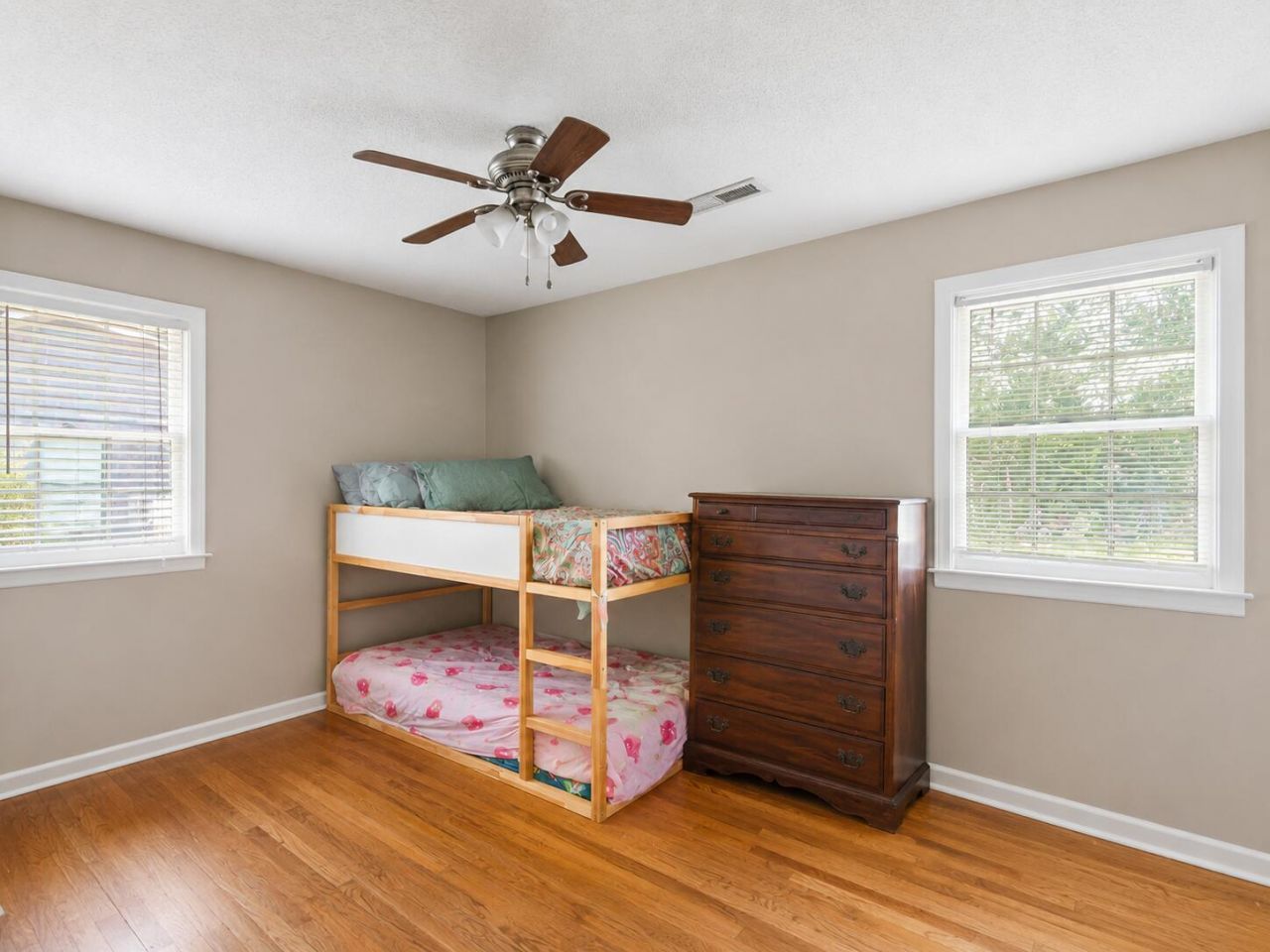 212 Forest Circle Photo 11