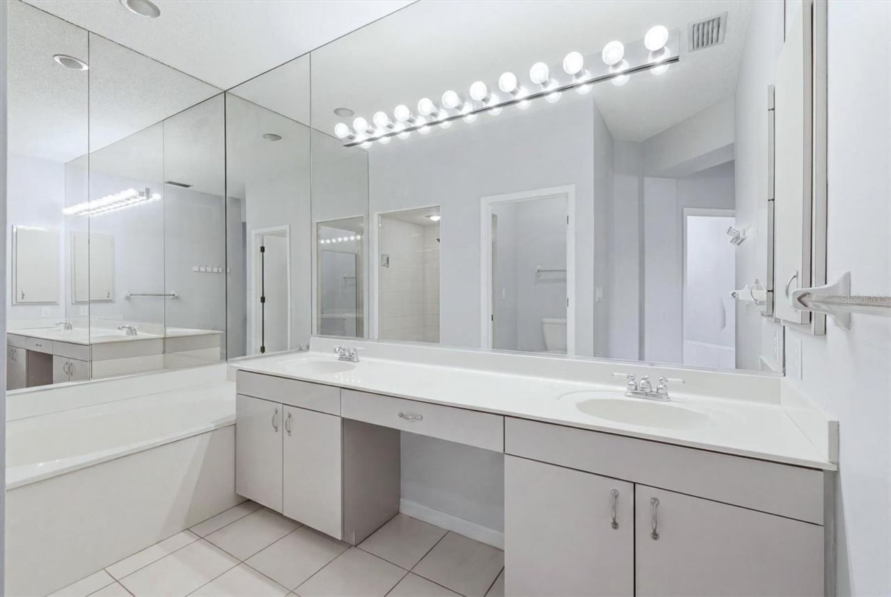 4636 Deer Trail Boulevard, Sarasota, FL 34238 Photo