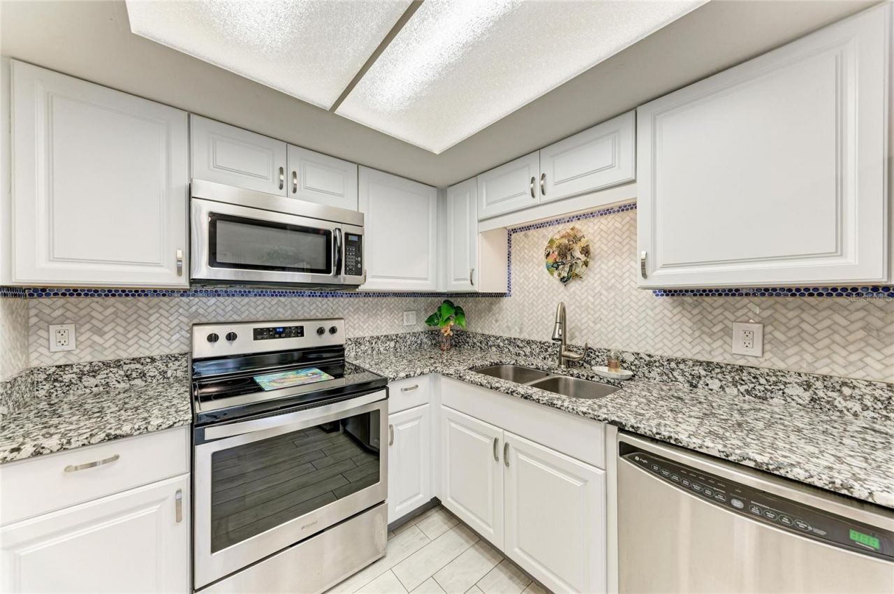 764 N Jefferson Avenue, Unit 764, Sarasota, FL 34237 Photo