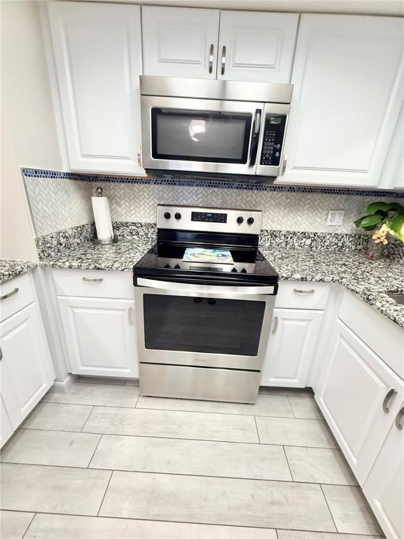 764 N Jefferson Avenue, Unit 764, Sarasota, FL 34237 Photo
