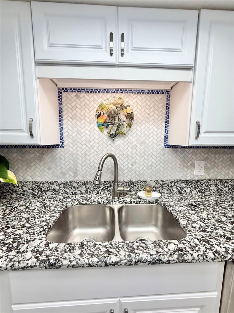 764 N Jefferson Avenue, Unit 764, Sarasota, FL 34237 Photo