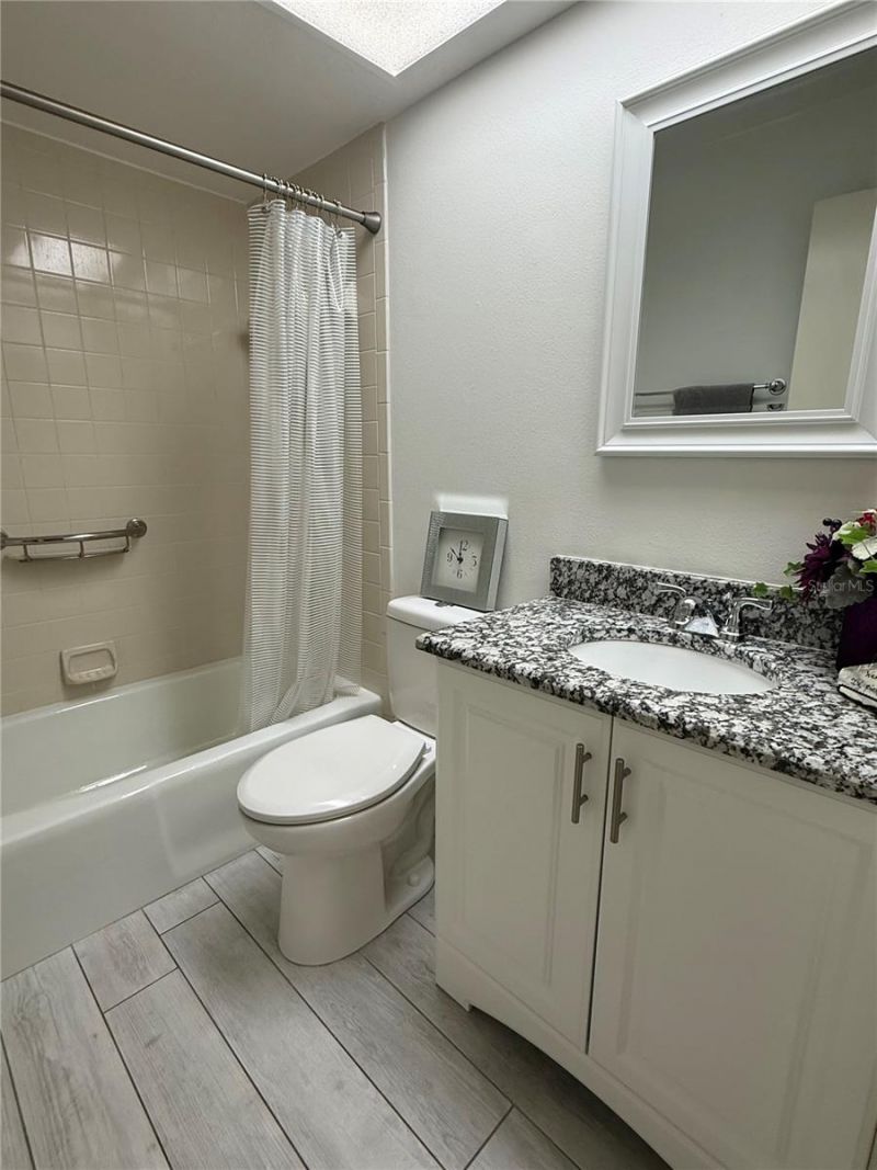 764 N Jefferson Avenue, Unit 764, Sarasota, FL 34237 Photo