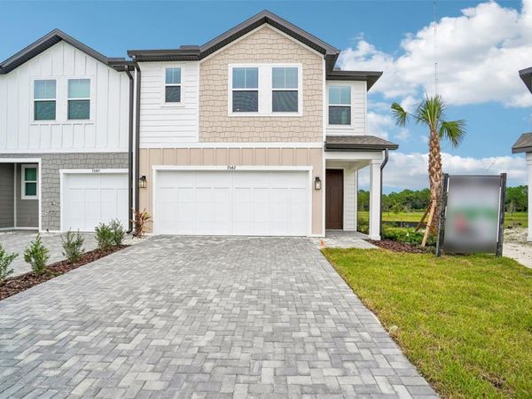 7542 DEER VALLEY CIRCLE, TAMPA, FL 33635