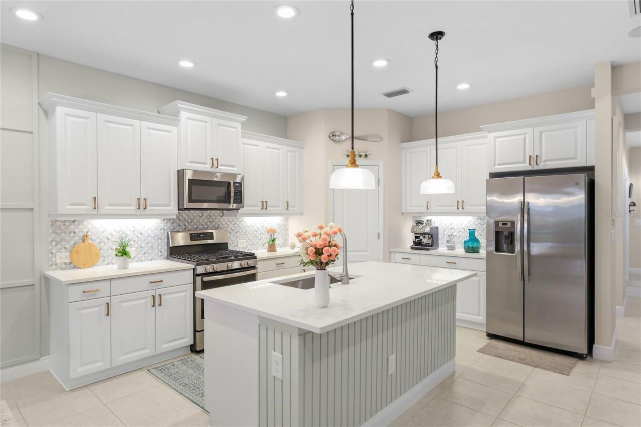 10601 Falling Leaf Court, Parrish, FL 34219 Photo