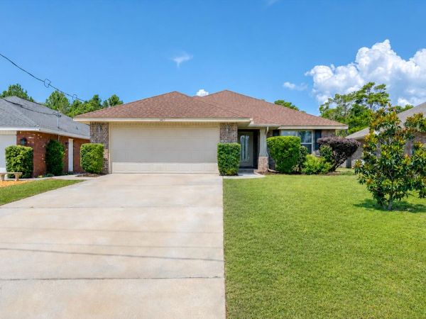 1869 Natures Way, Gulf Breeze, FL 32563