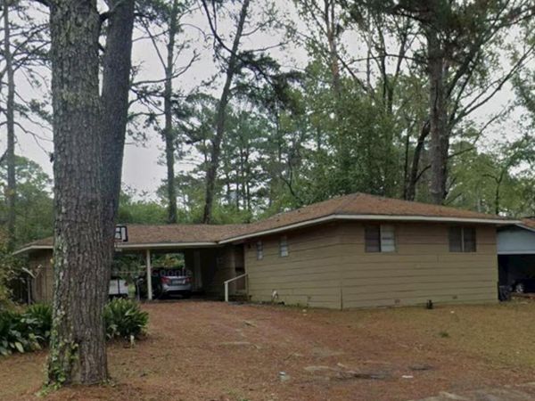 1910 Catalina Drive, Jackson, MS 39204