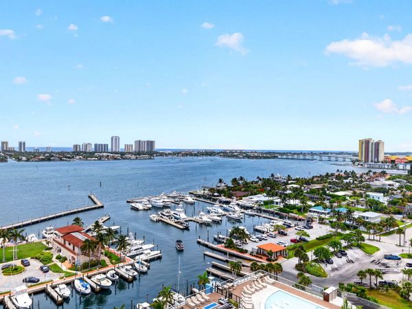 220 Lake Shore Drive, Unit 1511, Lake Park, FL 33403