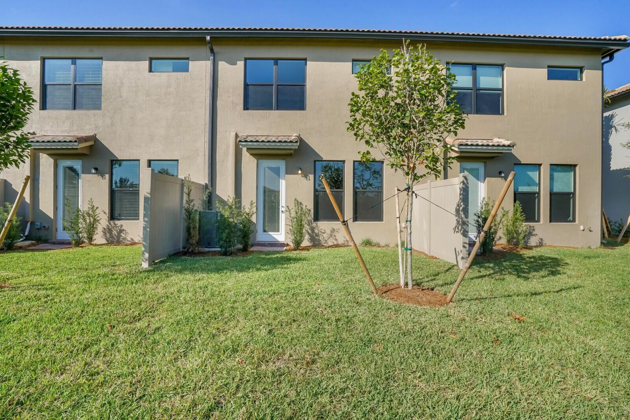 8656 Escue Street, Lake Worth, FL 33467 Photo