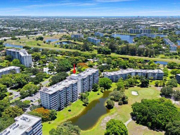 3510 Oaks Way, Unit 406, Pompano Beach, FL 33069