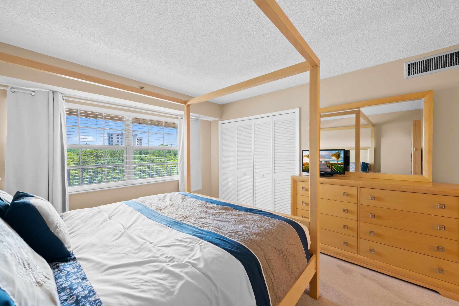 3510 Oaks Way, Unit 406, Pompano Beach, FL 33069 Photo