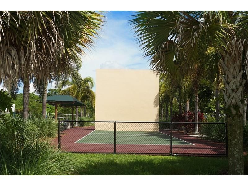 3510 Oaks Way, Unit 406, Pompano Beach, FL 33069 Photo